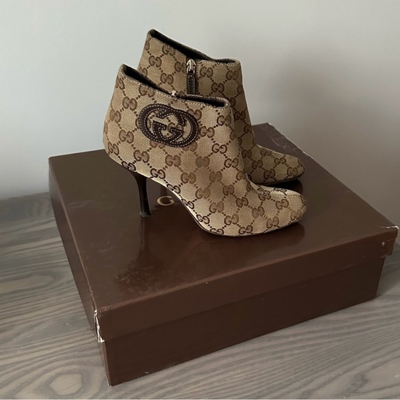 GUCCI GG MONOGRAM ANKLE BOOTS - Picture 2 of 13